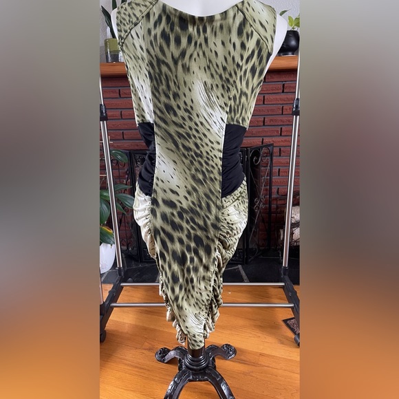 Green and black Body Language Dress - Picture 5 of 8